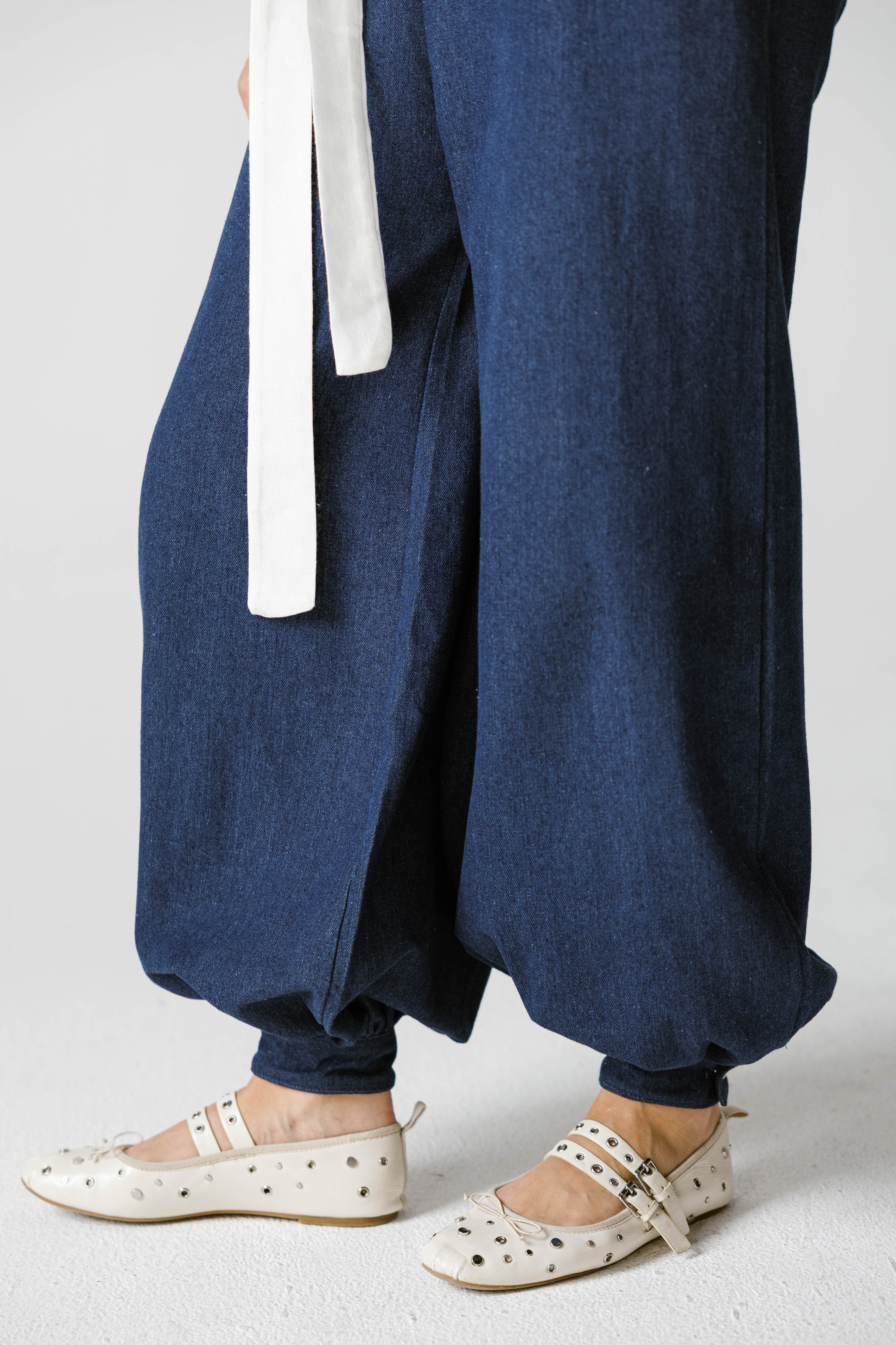 Leena pants in dark blue