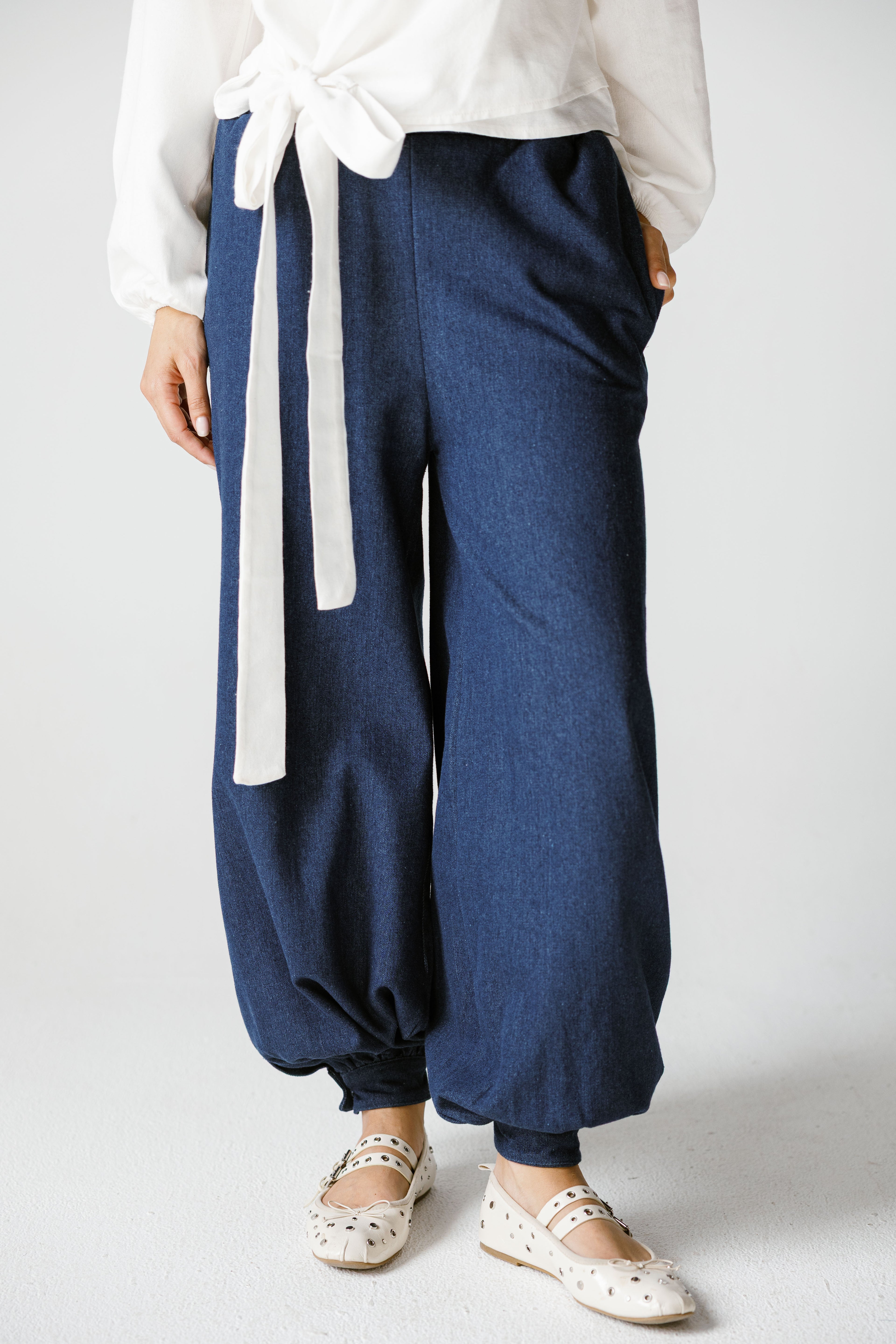 Leena pants in dark blue