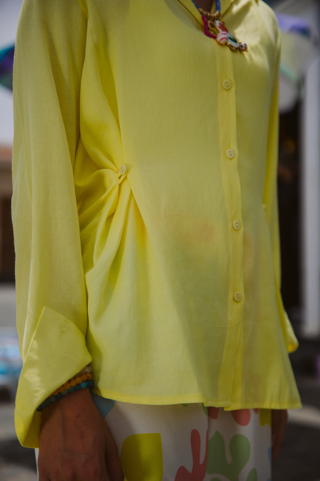 joker in yellow