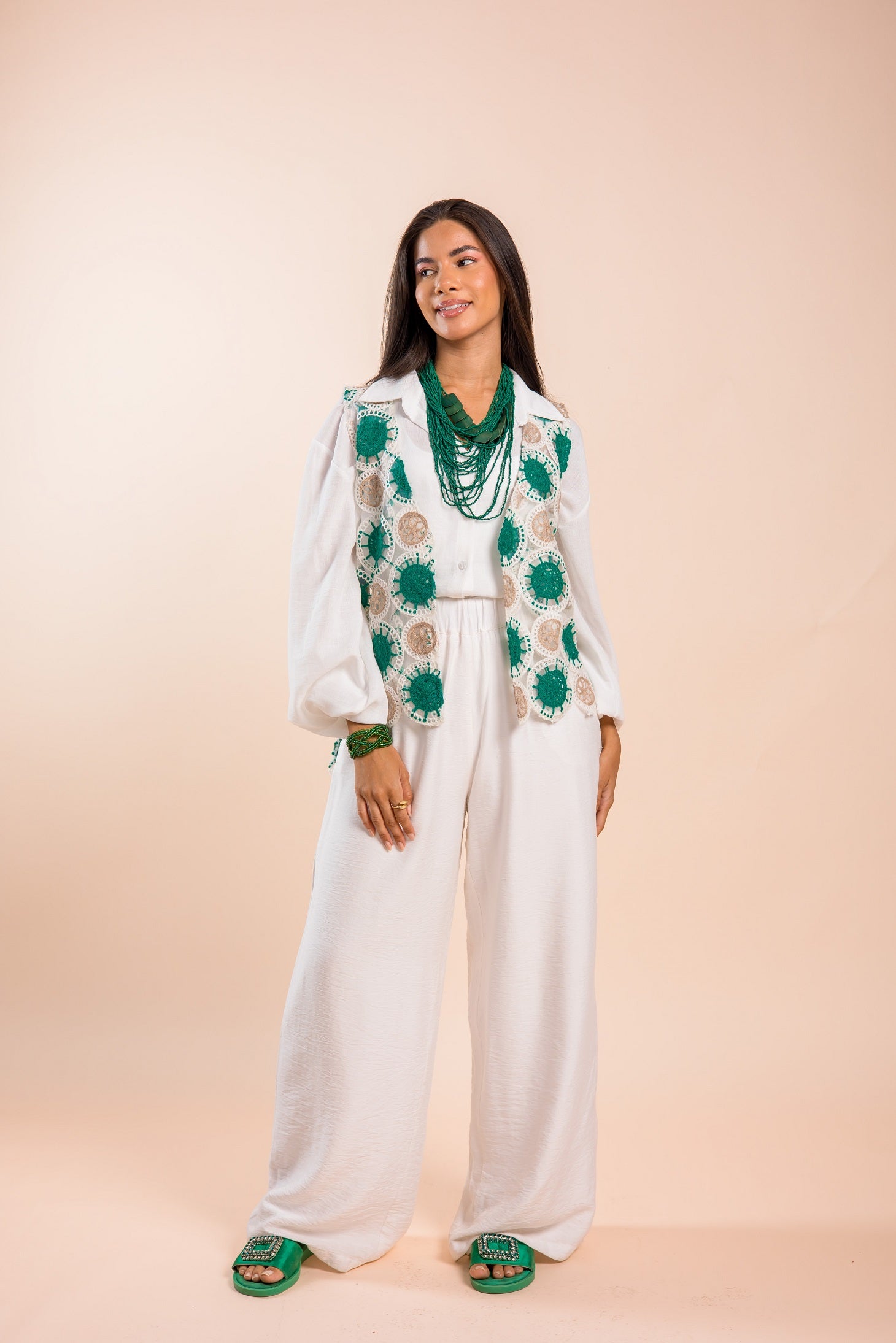 Vanity vest in green Secondary image