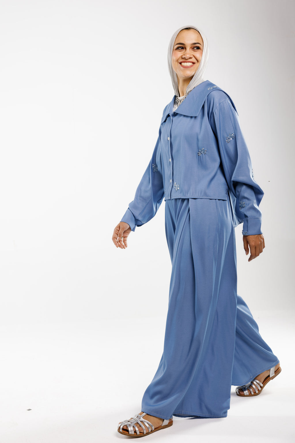 Airy pants in light blue
