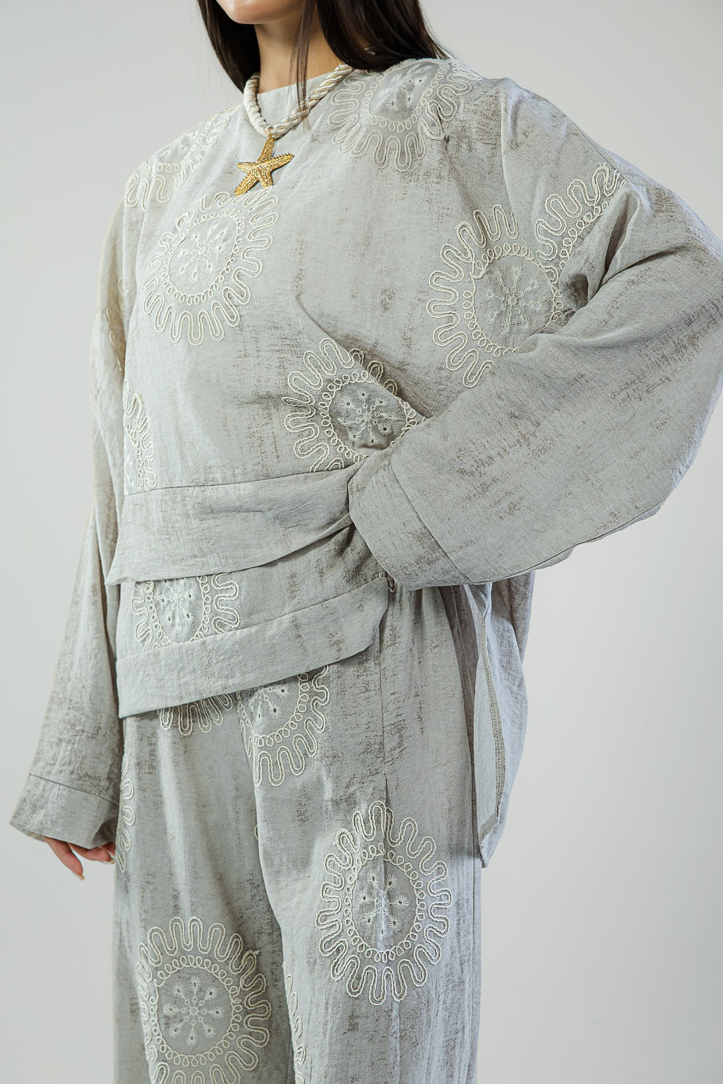 Azalea set in grey