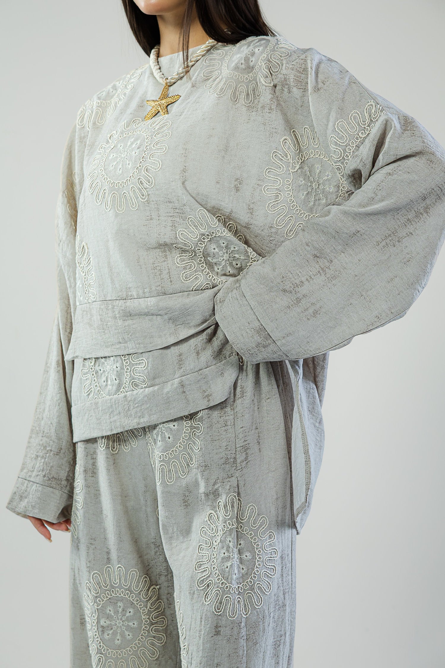Azalea set in grey