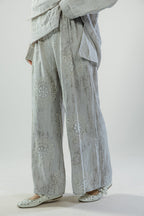 Azalea set in grey