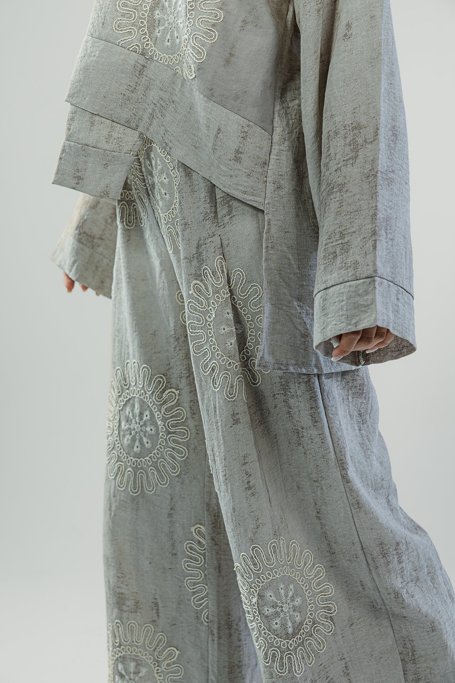 Azalea set in grey
