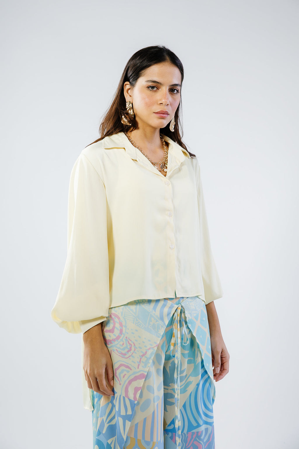 Cali shirt in butter yellow