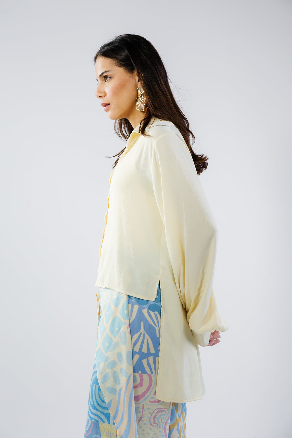Cali shirt in butter yellow