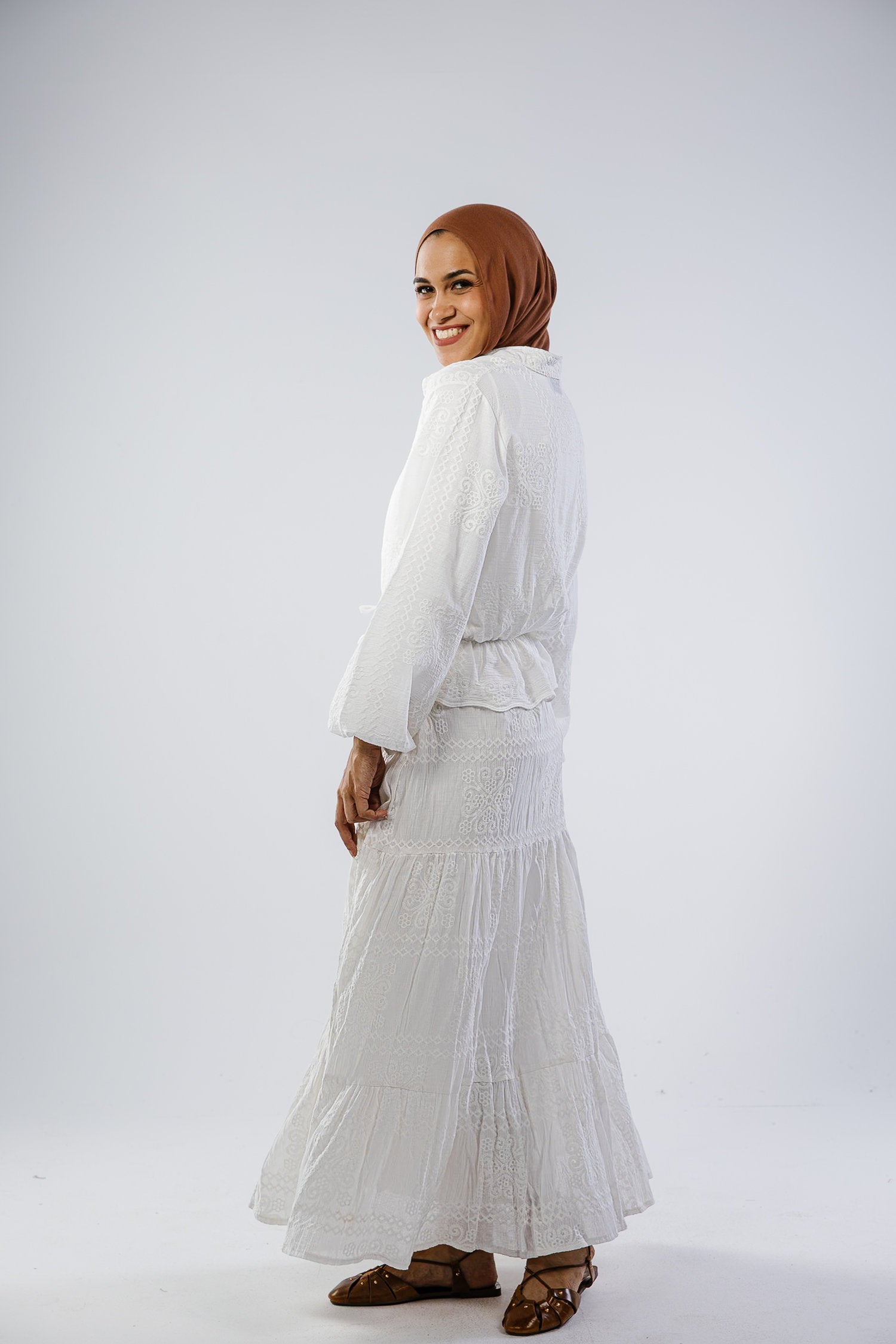 Swan set in white