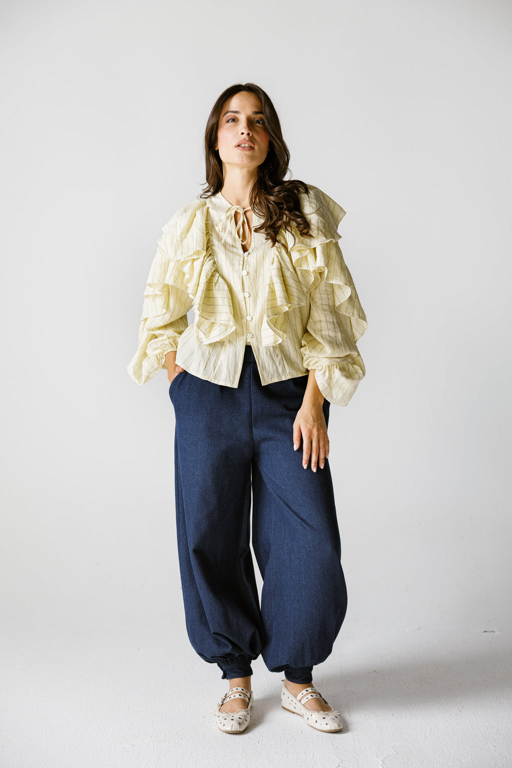 Candy blouse in butter yellow
