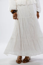 Swan set in white