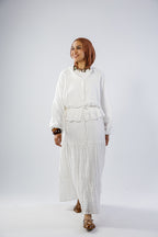 Swan set in white