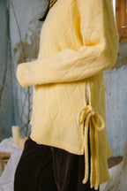 Pulse pullover in yellow