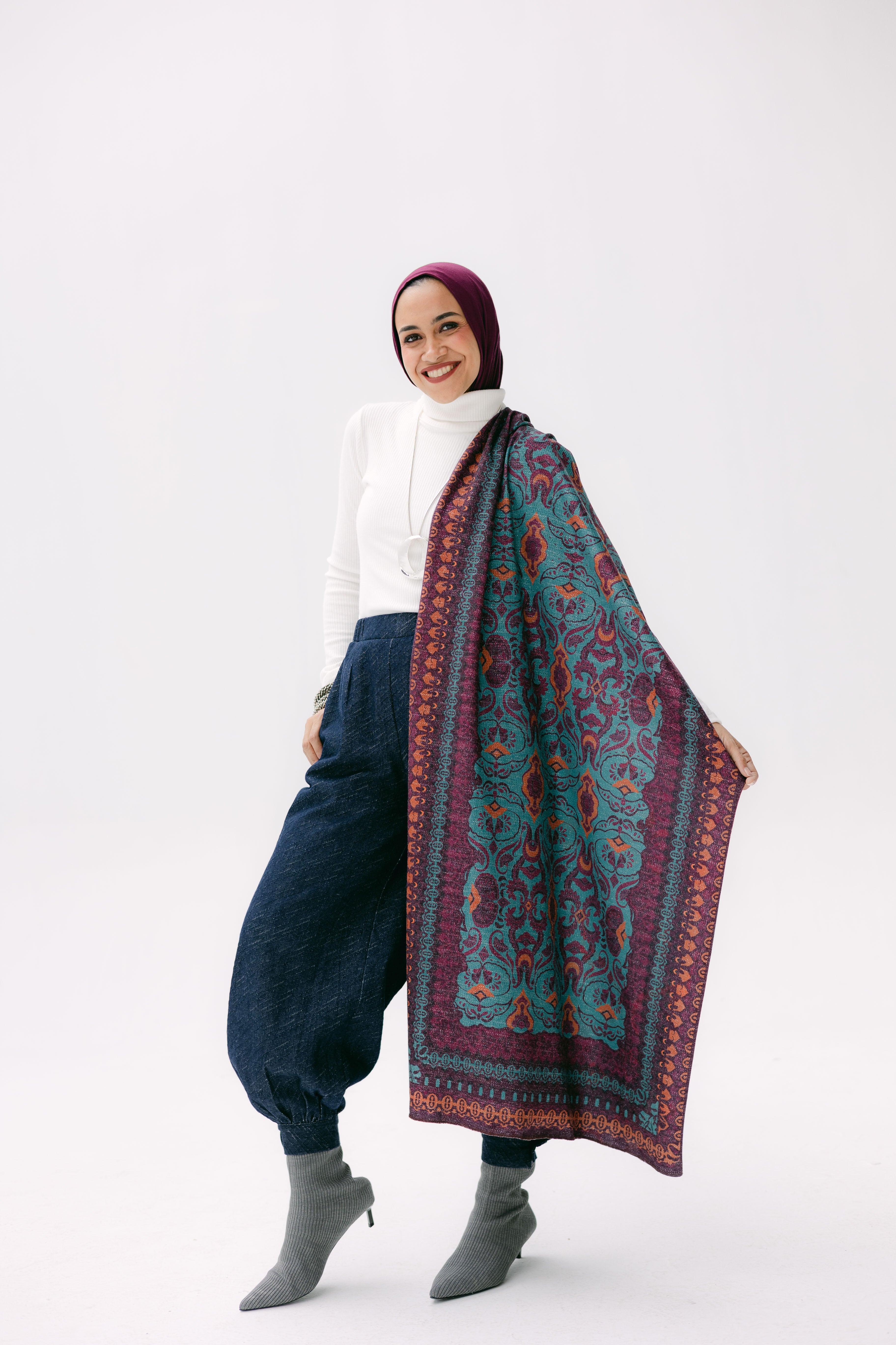 Naqaa Scarf Main image