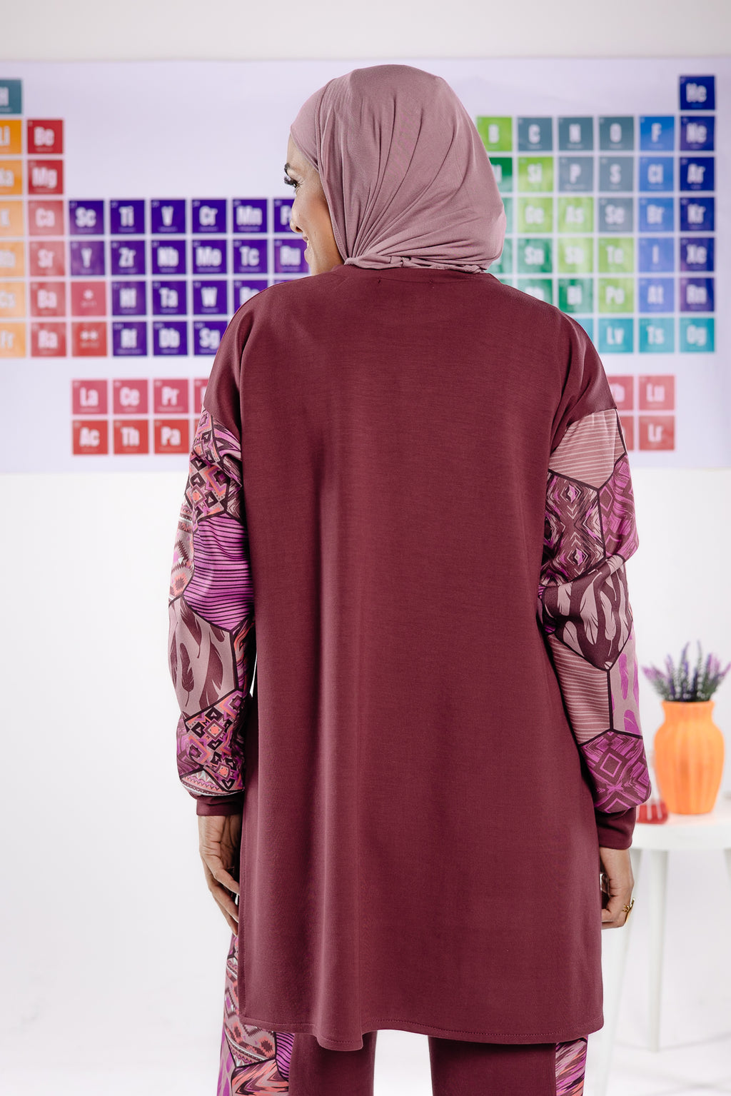 Flame set in burgundy